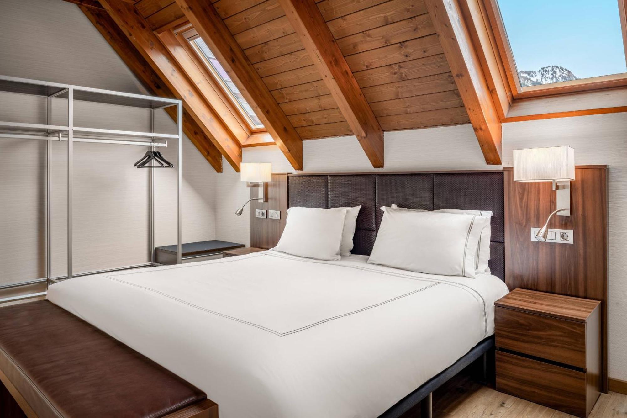 Hotel Ac Baqueira Ski Resort, Autograph Collection Baqueira Beret Exteriér fotografie
