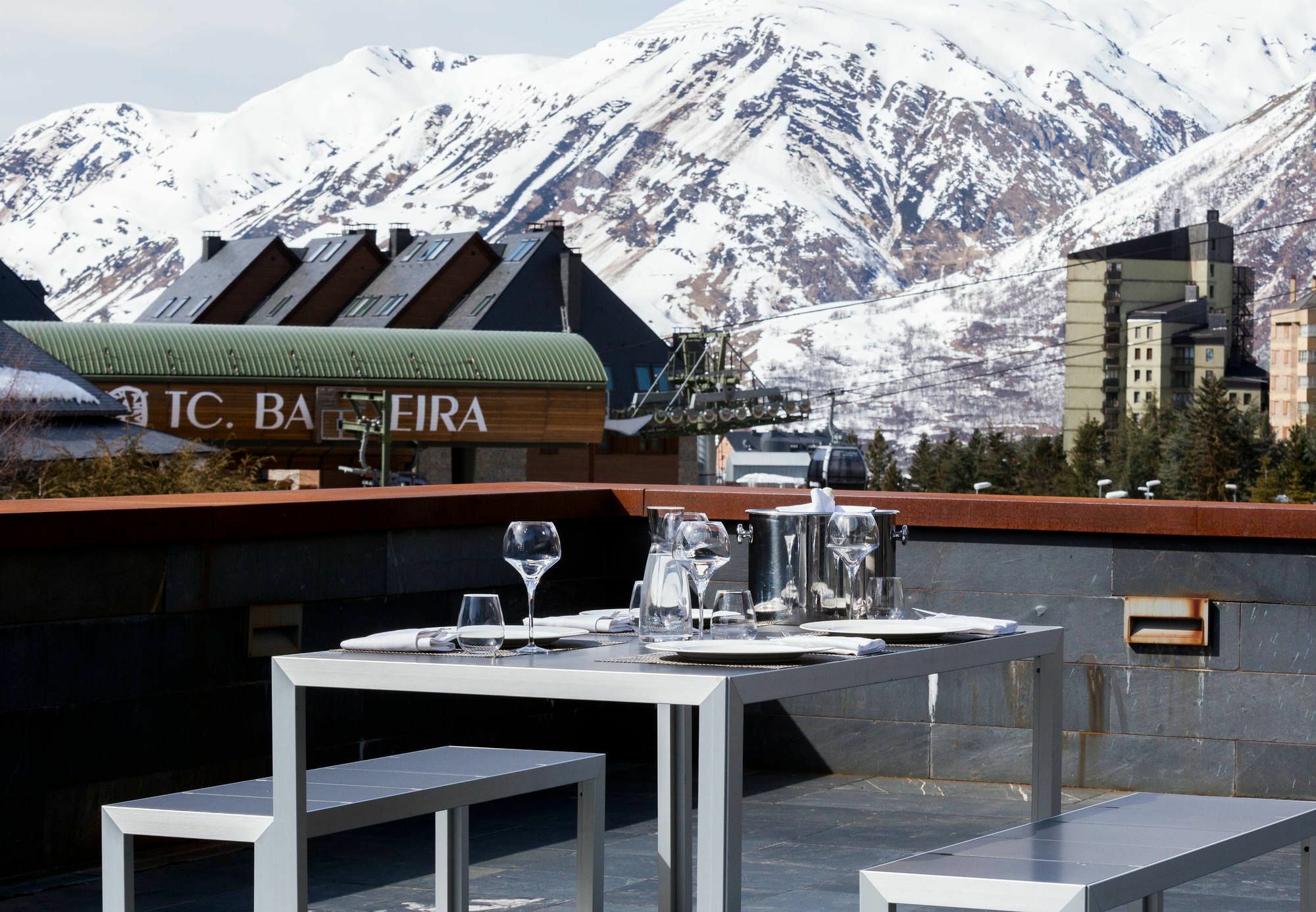 Hotel Ac Baqueira Ski Resort, Autograph Collection Baqueira Beret Exteriér fotografie